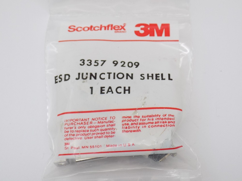 1x 3357 9209 ESD JUNCTION SHELL 1EACH BACKSHELL 9 POS NEW