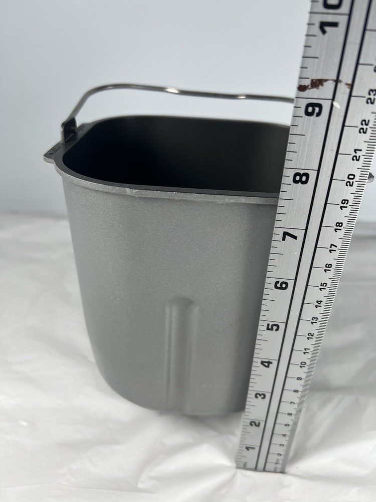 Replacement Pan With Paddle for GOLDSTAR Automatic Breadmaker Model: HB-026E