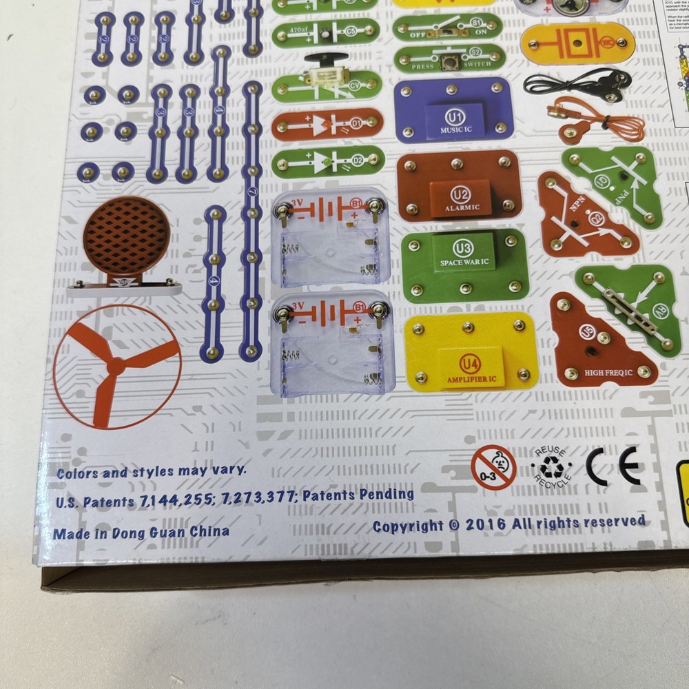 Elenco Electronic Snap Circuits Model SC-300 Project Kit Complete