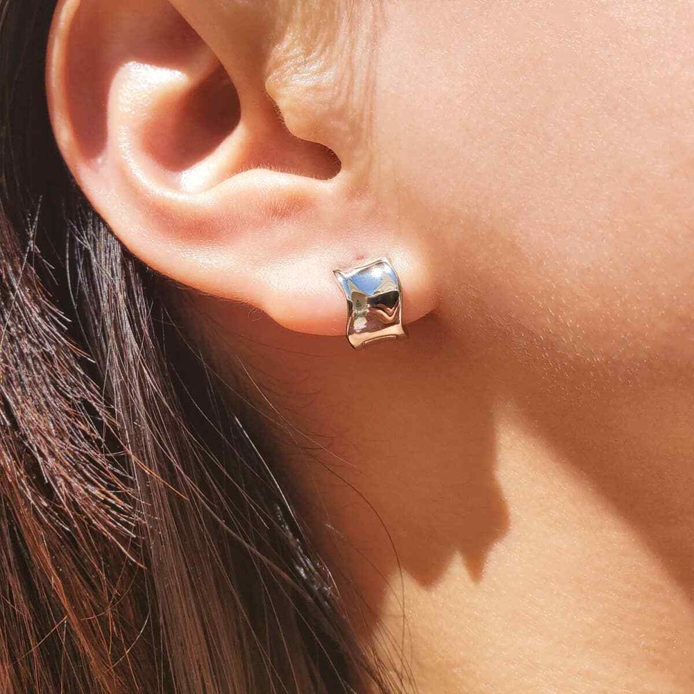 CHUNKY HUGGIE EARRINGS
