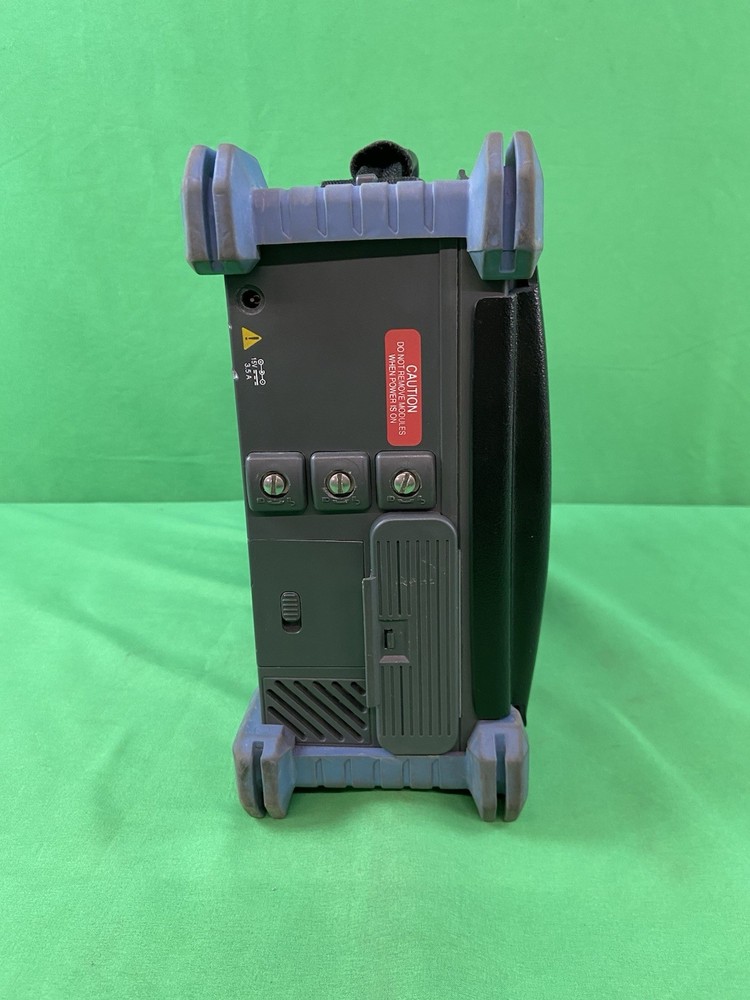 EXFO FTB-300-D1M1N2 Universal Test System Optical Platform – READ