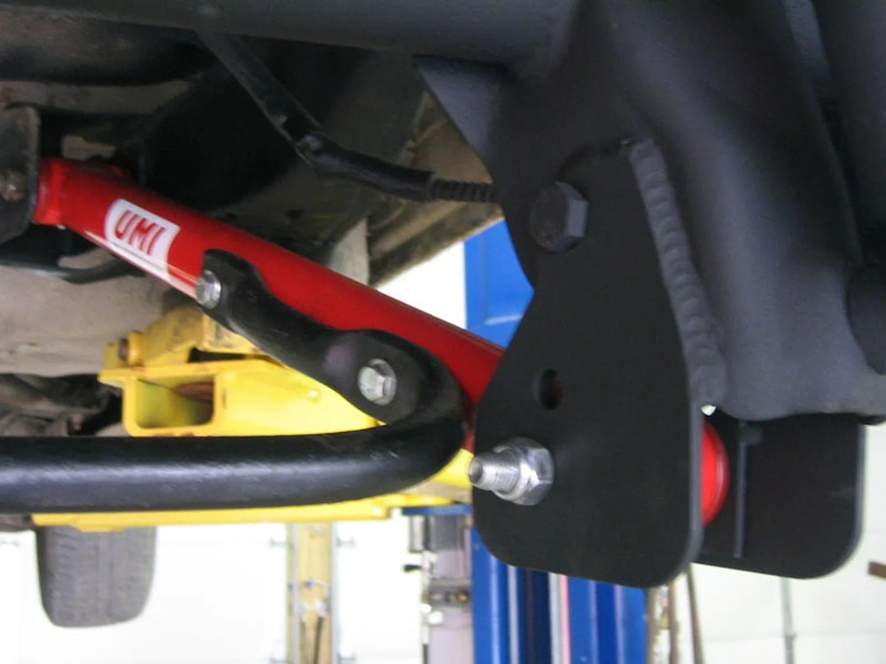UMI Performance 301516-B Rear Lower & Upper Control Arm Kit