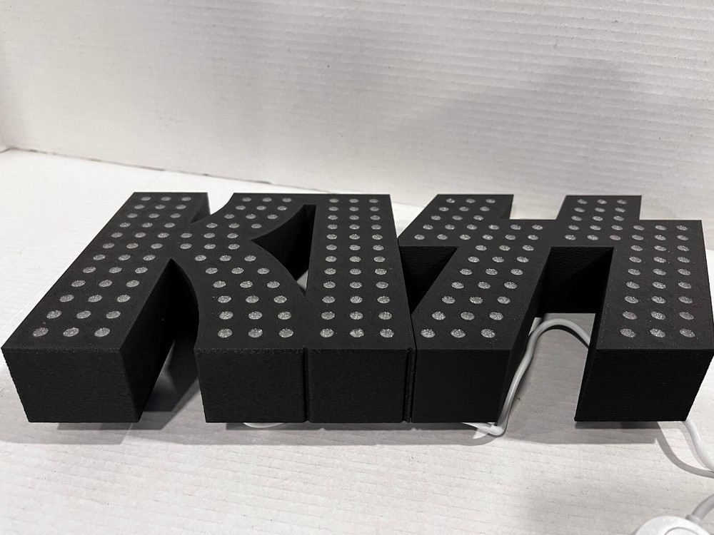 KISS ALIVE light box v7 with Govee RGBIC LED colored lights