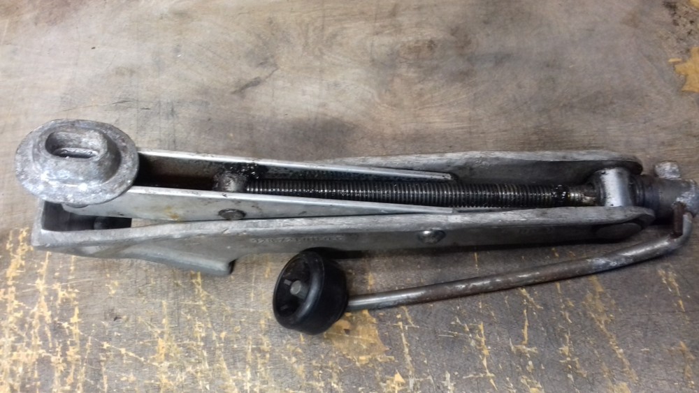 Porsche 928 jack 92872101103 + bag, see description