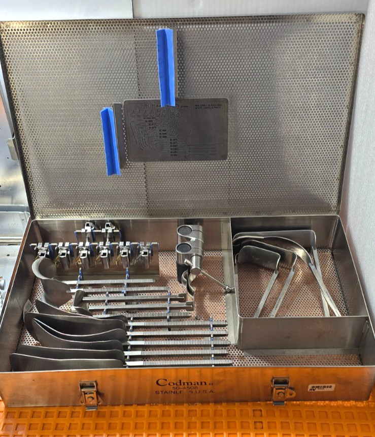 Codman Bookwalter Retractor Set with Tray