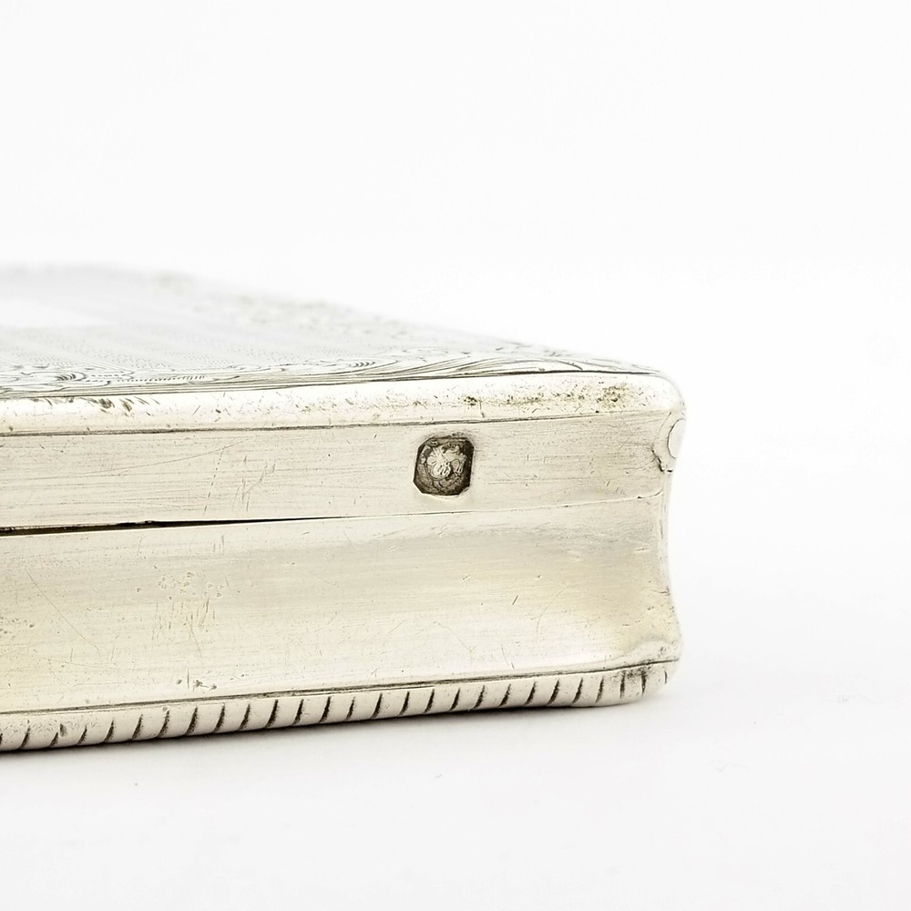 Ornate Antique French Solid Sterling Silver Snuff Box / Case.