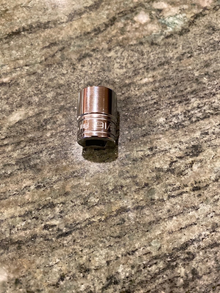 Snap On f181 9/16" 3/8” drive shallow 12 point socket nos date code 1987