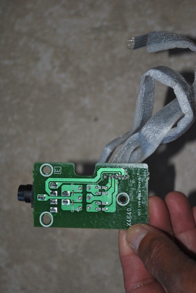 yamaha x4640 headphone jack