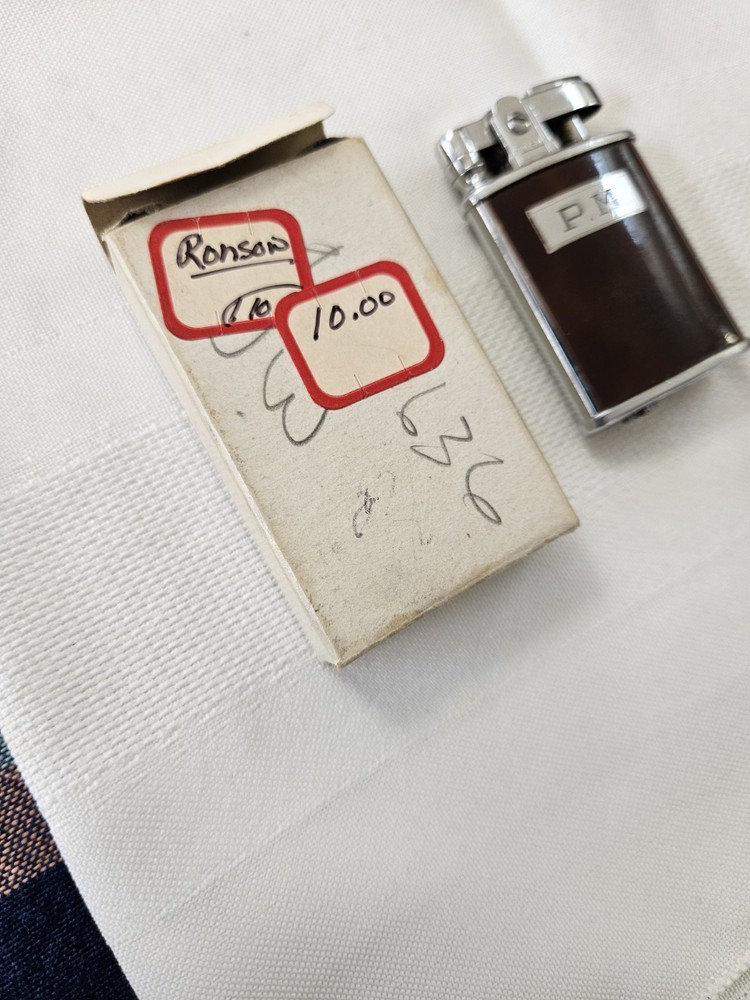 Vintage Ronson Gem Lighter