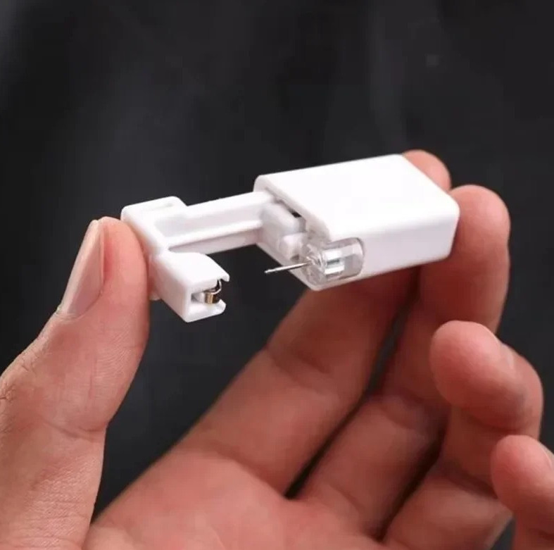 5pcs Disposable Ear Piercing Gun Kit Sterile Plastic Ear Stud Tool Set - NEW