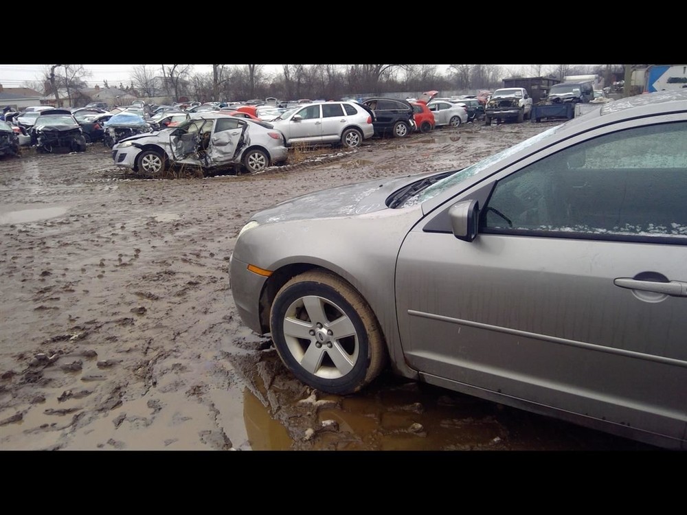Engine ECM Electronic Control Module 2.3L Automatic Fits 08-09 FUSION 1235832