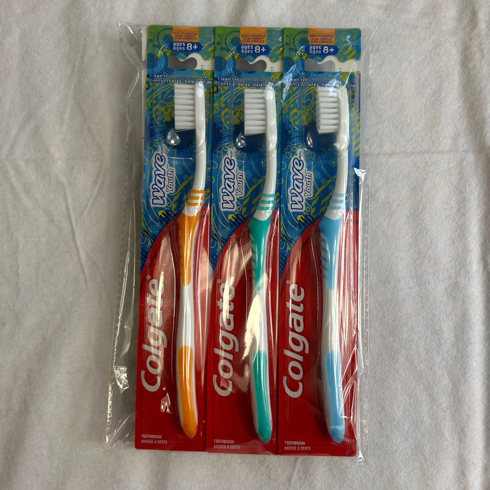 New Colgate Wave Youth Toothbrushes - 6 Pack Soft Ultra Compact Ages 8+