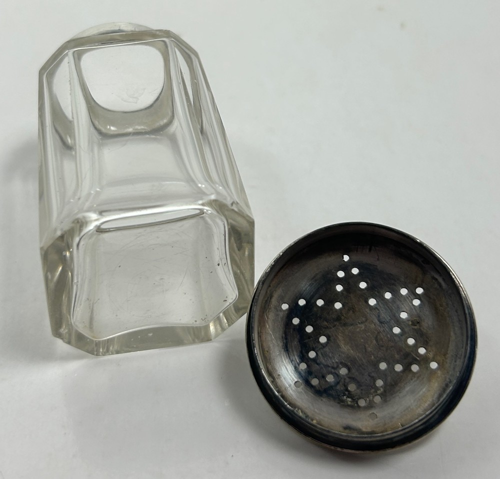 Walker & Hall Silver Plated Condiment Castor Set A1 Quality