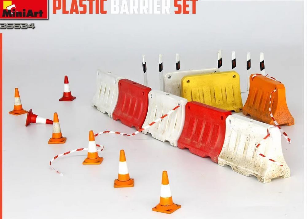 MINIART 35634 1/35 Scale Plastic Barrier Set Model Kit
