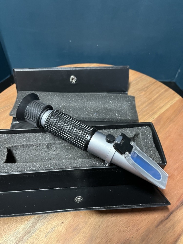 ATC Portable Refractometer With Case