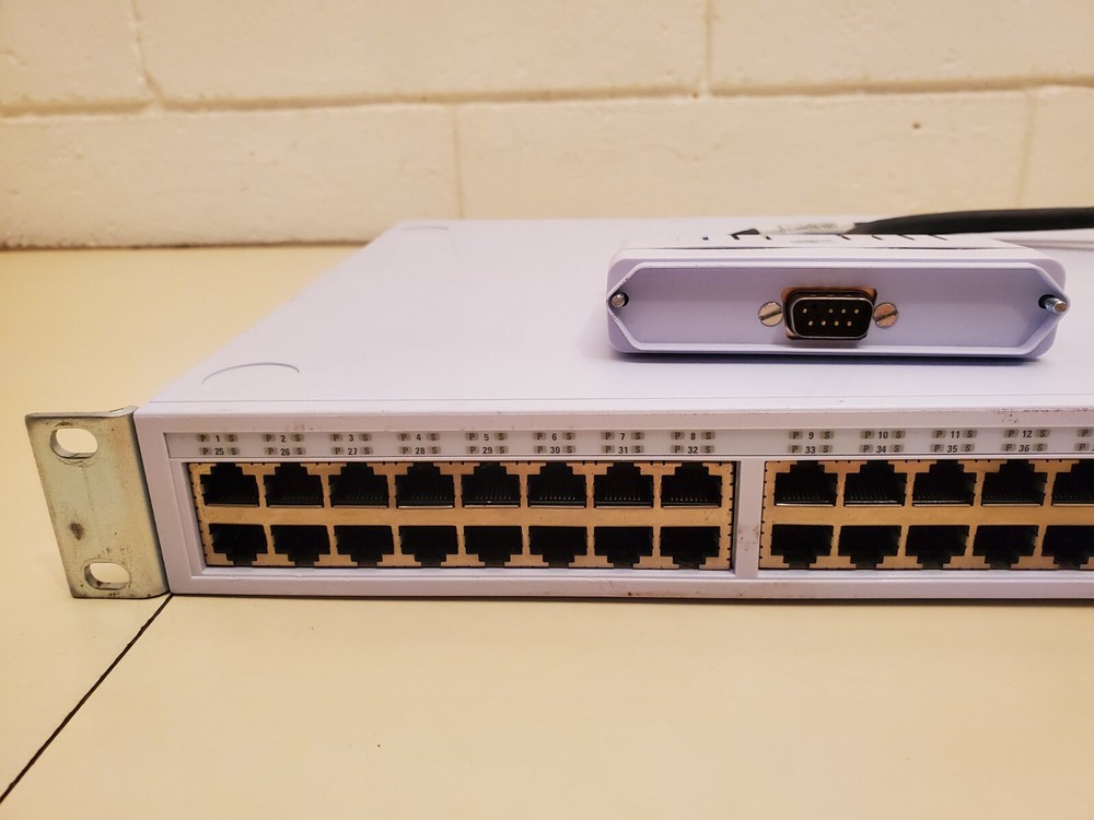 3COM SWITCH 4400 SUPERSTACK 3 3C17204 RACK 48-PORT with CASCADE EXTENDER 3C17226