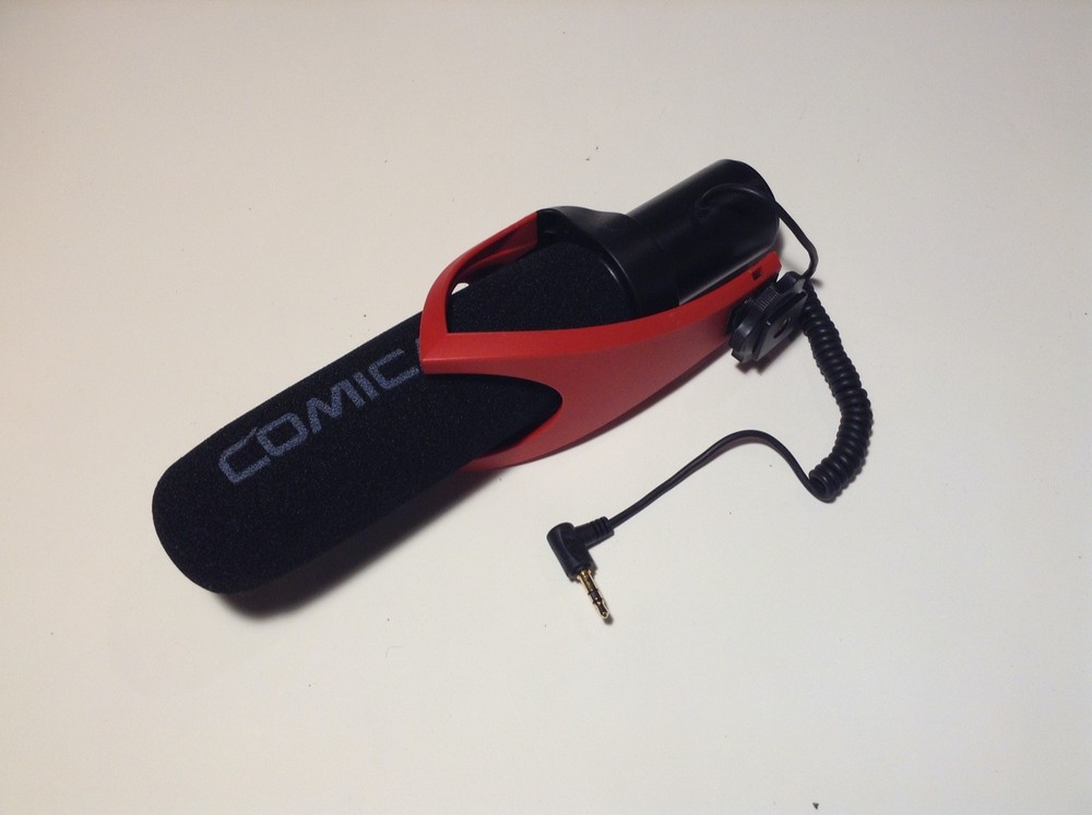 Comica CVM-V30 PRO Camera Microphone Super-Cardioid Pattern Directional (RED)