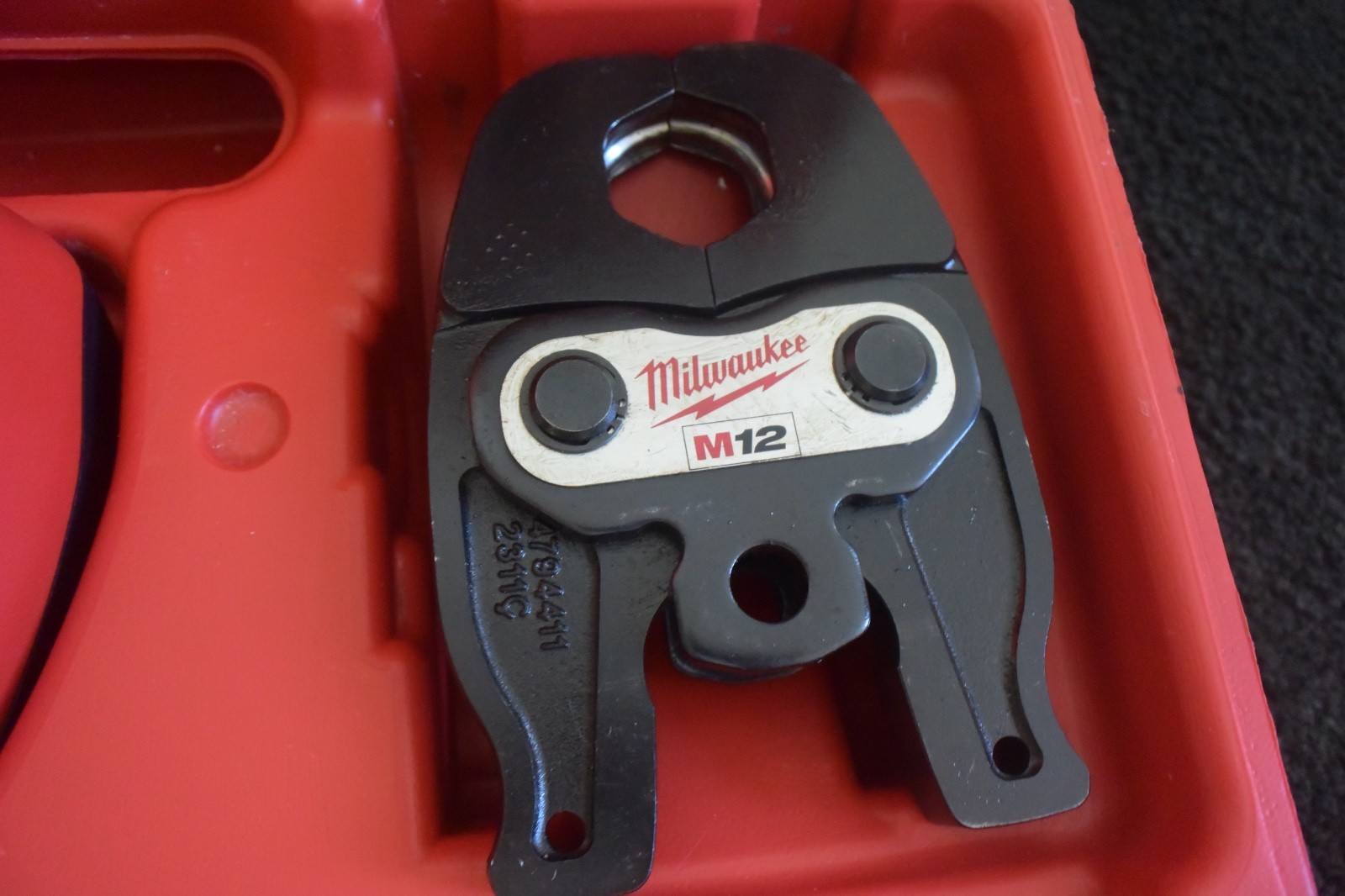 Milwaukee Press Model 2473-22 Copper Pipe Press Tool with 4 Jaws #3