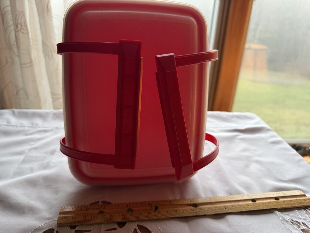 Tupperware Red & White Rectangle Plastic Lunch Box Snap Lid Handle 3-Piece Set