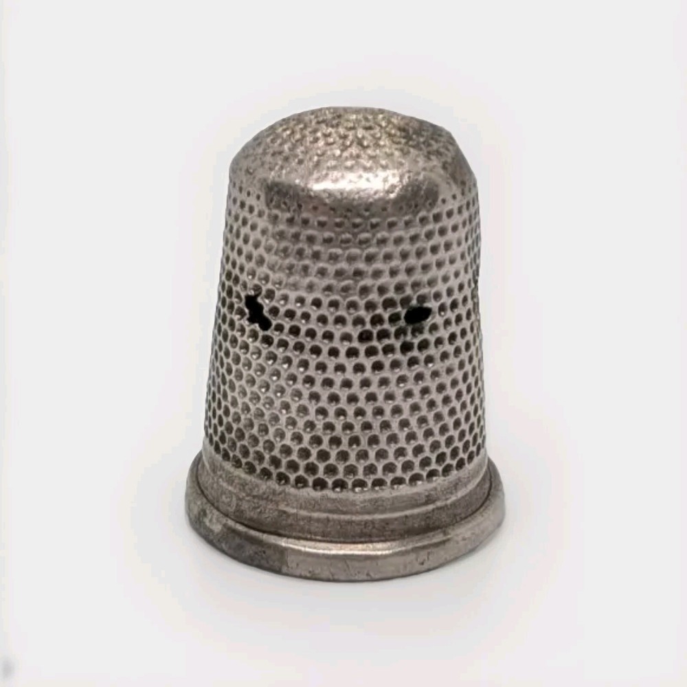 Silver(?) Antique Thimble NO HALLMARKS