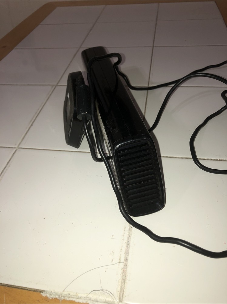 Authentic Microsoft Xbox 360 Kinect Sensor *Sensor And Wire