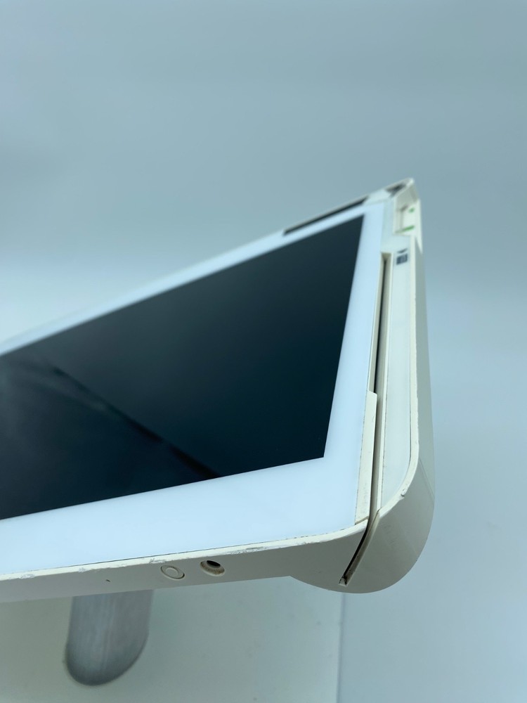 Clover C500 POS Terminal – Powers On – Screen Only –