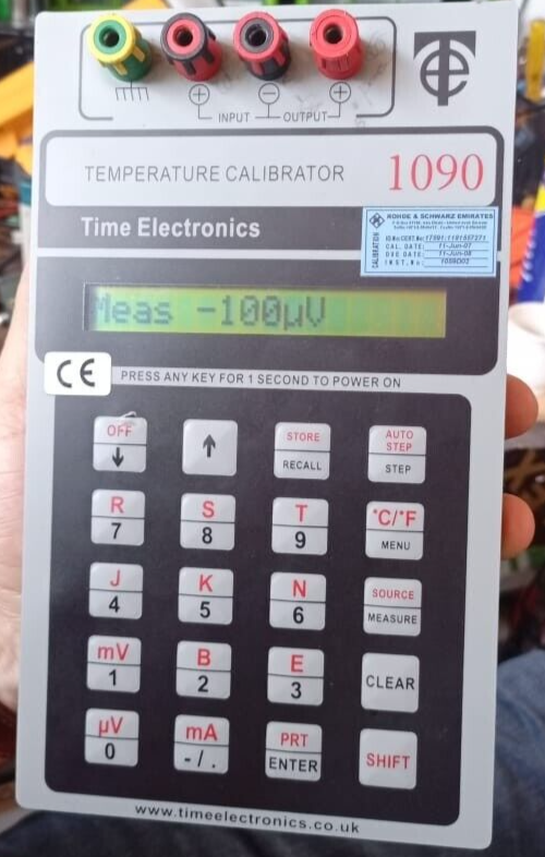 TIME ELECTRONICS TEMPERATURE PORTABLE CALIBRATOR 1090- TRIED & TESTED / NO ACCS.