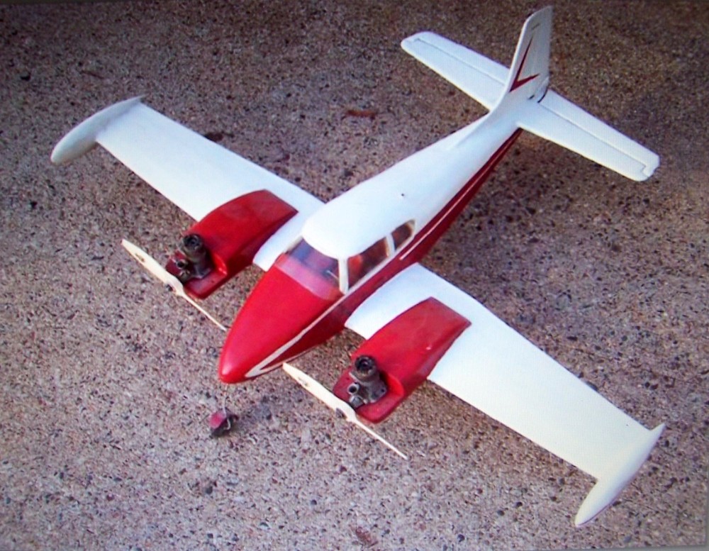CESSNA 310A PLAN + CONSTRUCTION ARTICLE & SCALE DATA to Build UC Model Airplane