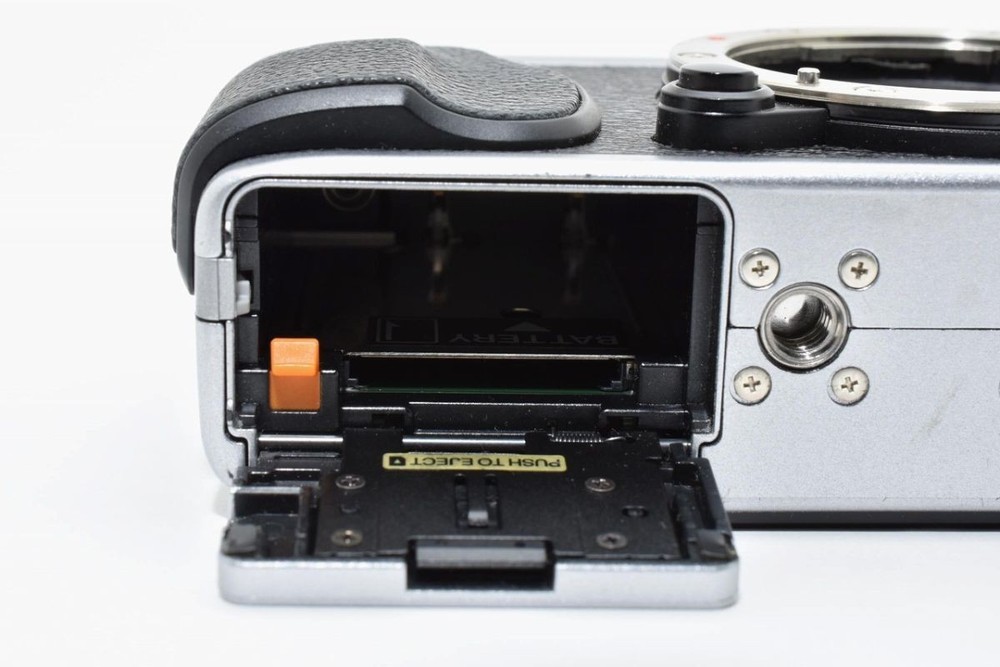Fujifilm X-E1 Mirrorless Camera #2801321