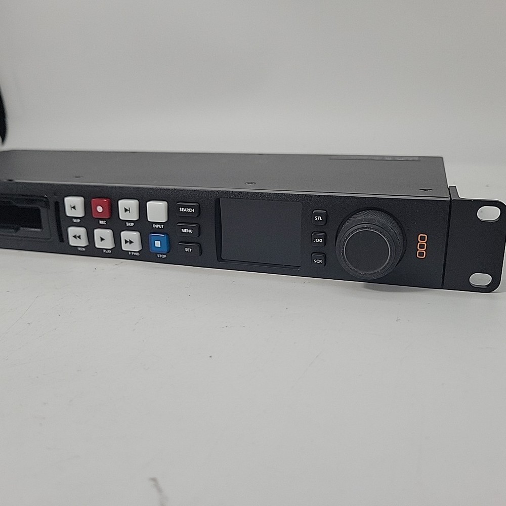 Blackmagic Design HyperDeck Studio 4K Pro - Black