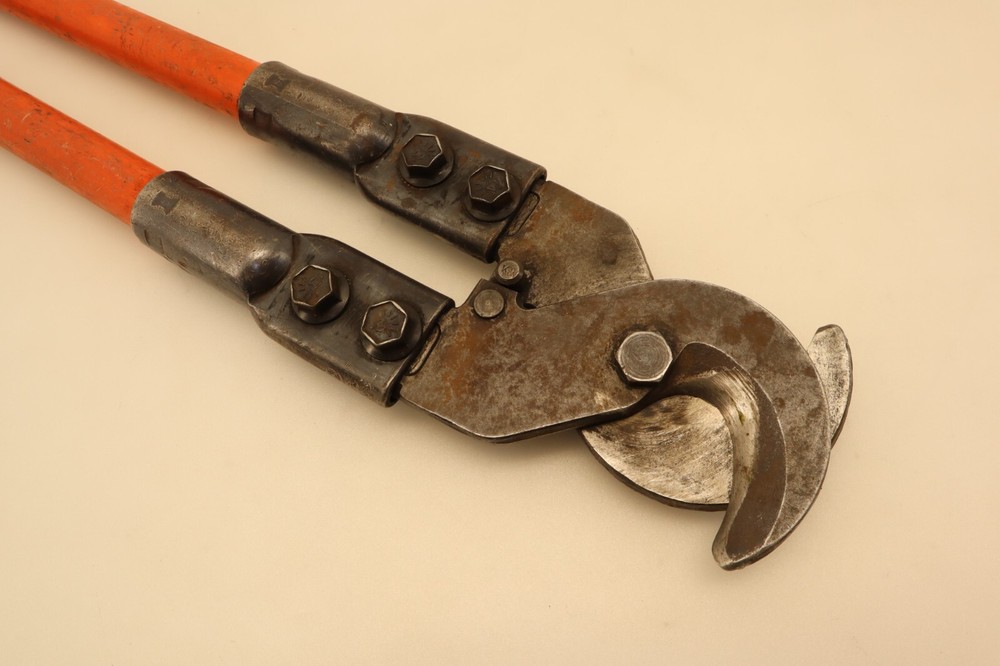 Unbranded 27" Cable Cutter