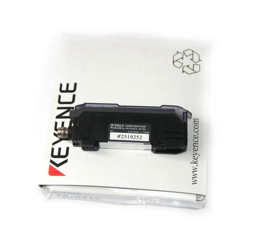 KEYENCE FS-V31C Sensor Amplifier New