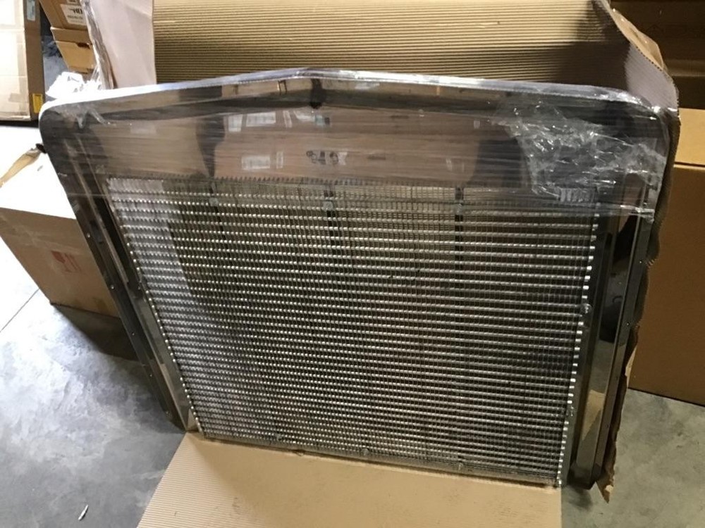 Kenworth W900 Grille