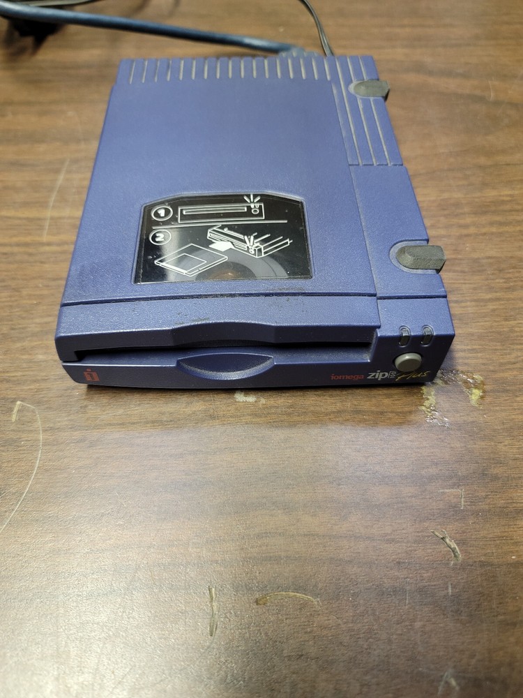 IOMEGA ZIP100PLUS HARD DRIVE, USED