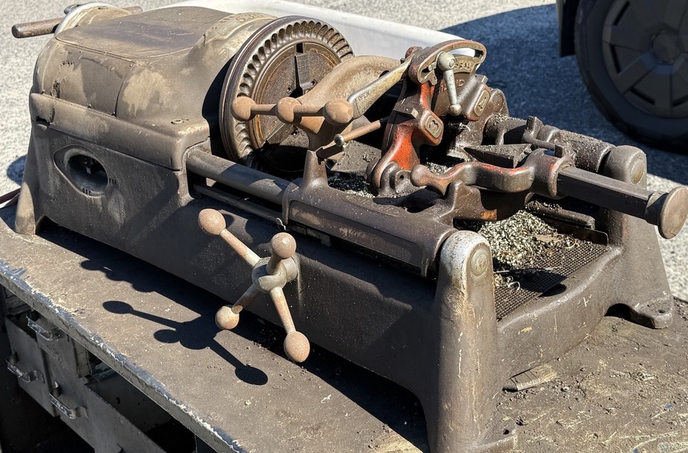 Ridgid 535 Pipe Threader w/ Universal Die Head, Threading Machine Dusty Rusty
