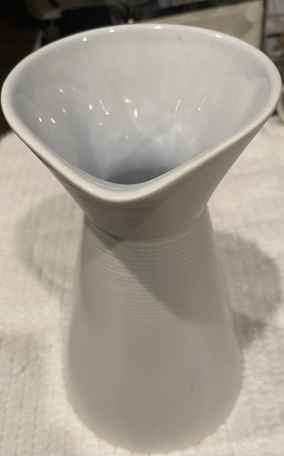 DANSK TOPOS 804673 Carafe, White. CERP-365