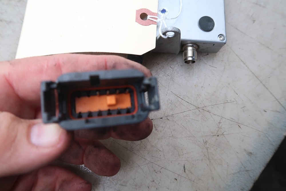 11 HARLEY DAVIDSON TOURING CB MODULE E-2524