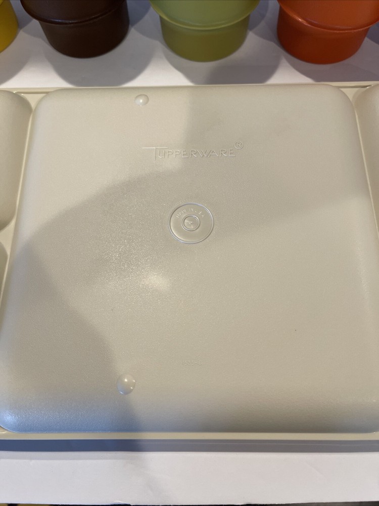 Vintage 2-Tupperware Divided Trays(#1535) & 5-Kids Stackable Cups(#1312)