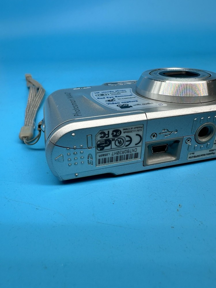 HP Photosmart M447 5.0MP Compact Digital Camera Silver Tested