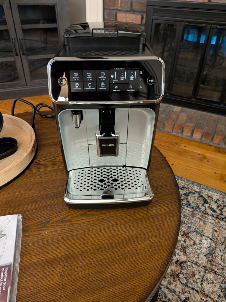 Philips 3200 Series LatteGo Automatic Espresso Machine - Black