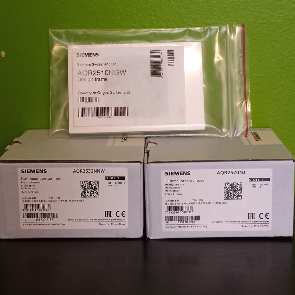 Siemens QAA2570.2532 Semi-Flush Mount PL-Link Temperature Sensor