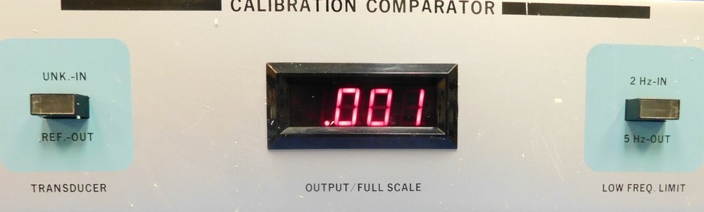 Unholtz Dickie V100 Calibration Comparator Untested