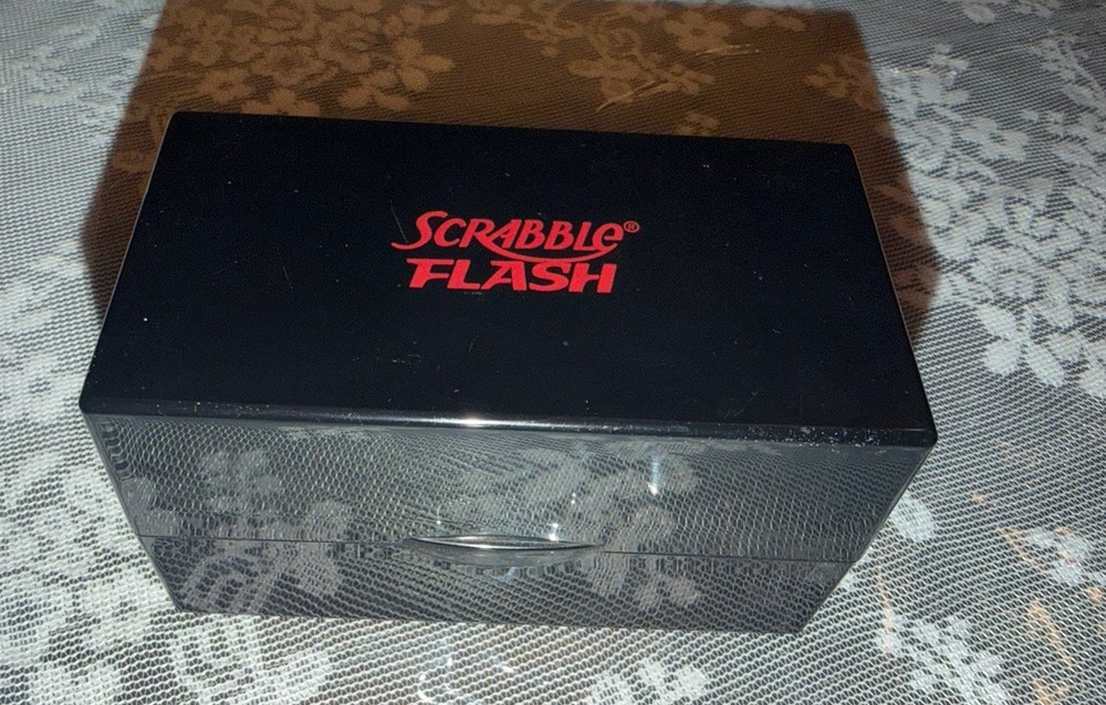 Scrabble Flash With Case and 5 Devices All Work, Excellent Condition