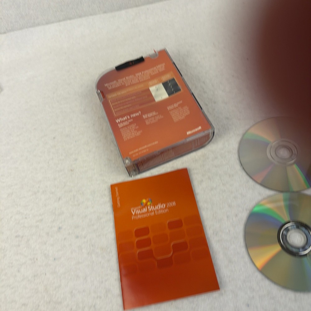 Microsoft Visual Studio Professional 2008 SQL Server Dev 2005 RETAIL Box