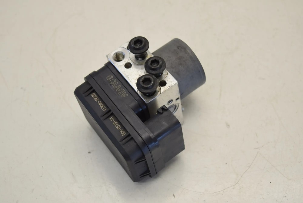 YAMAHA MT-07 2018 - ABS block module pump