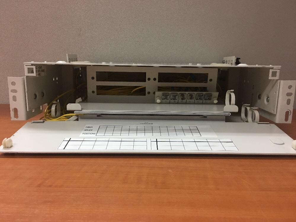 Lucent LightGuide Distribution Shelf LSC1U-024/5
