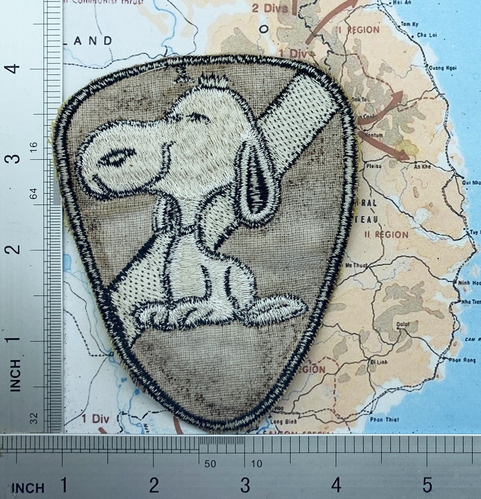 1 Patch , snoopy dog , usaf , 1st patch , snoopy patch , p3-2