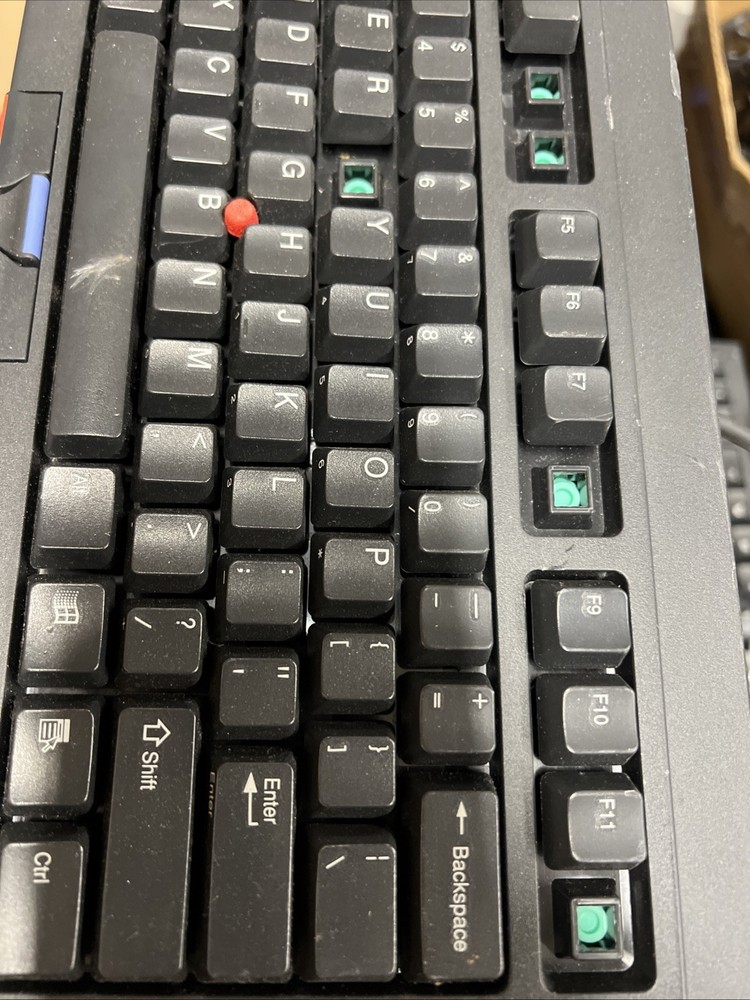 IBM RT3200 5NTW TrackPoint PS/2 Keyboard 37L0888 Missing Keys