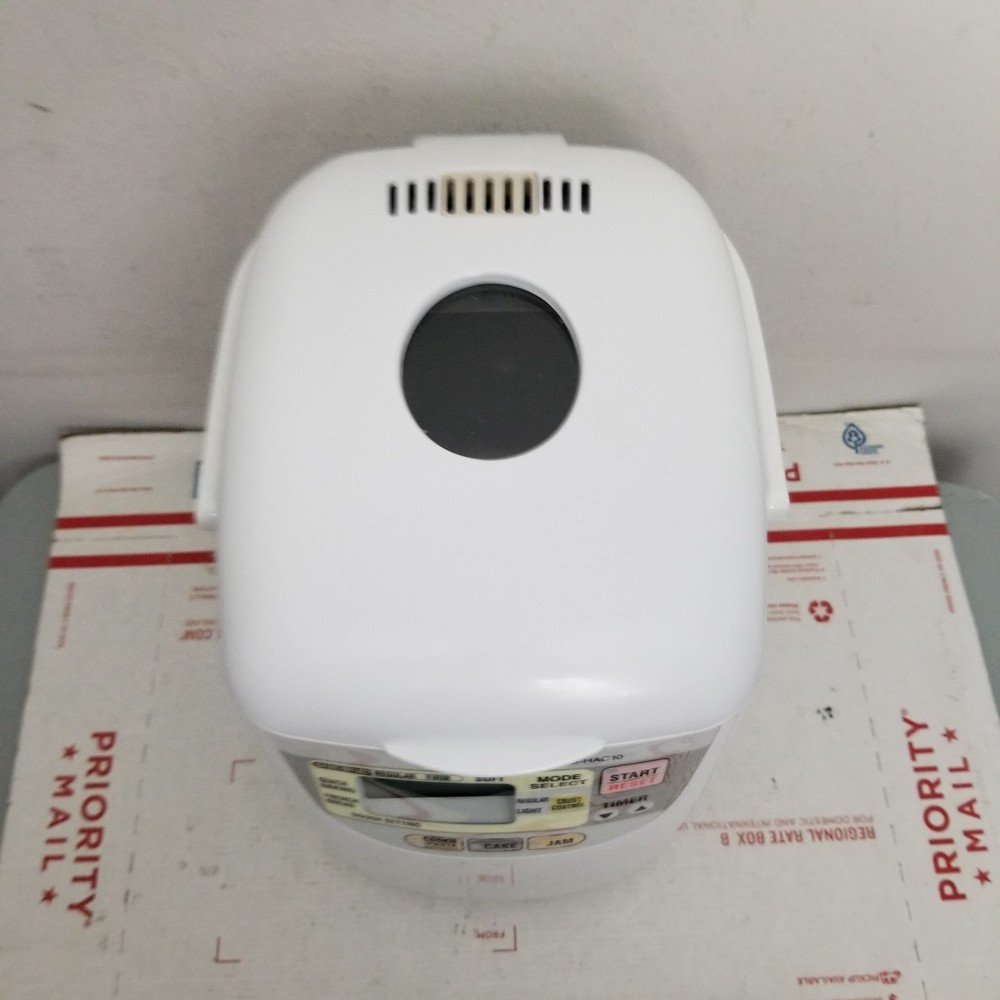 Zojirushi BB-HAC10 Home Bakery 1 Pound Programmable Mini Breadmaker Tested