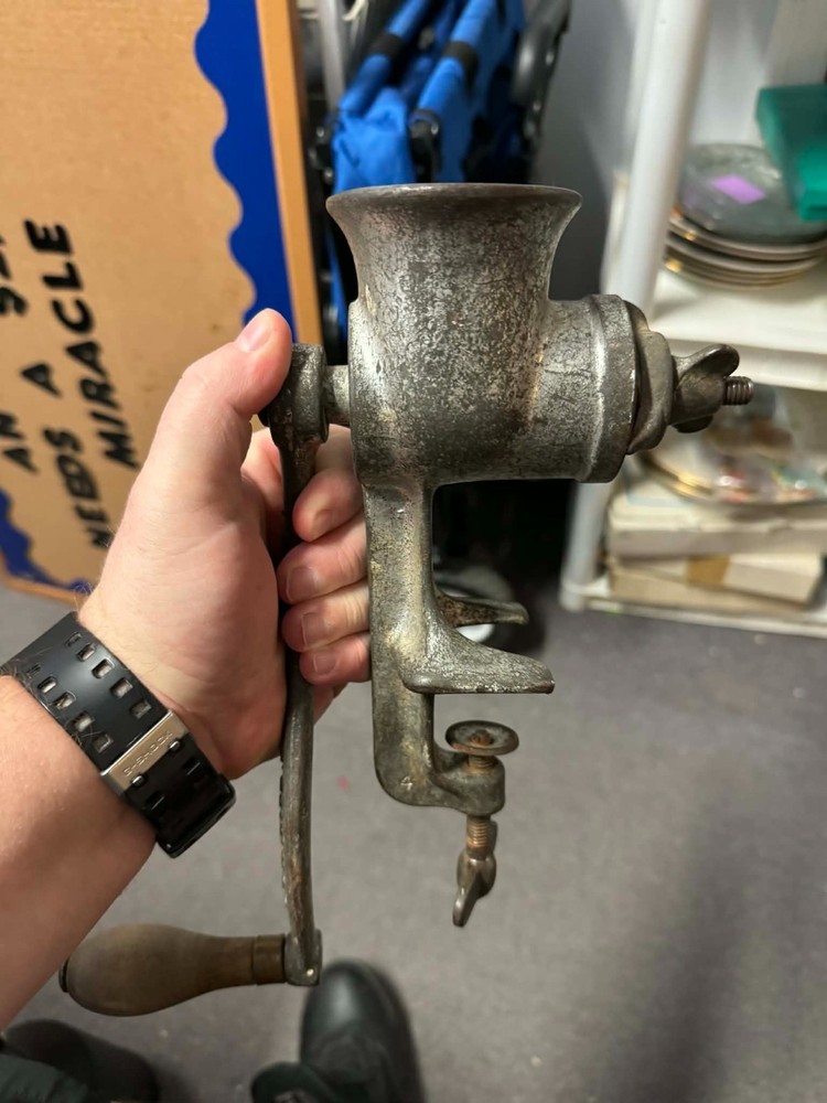 UNIVERSAL MEAT GRINDER FOR TABLE